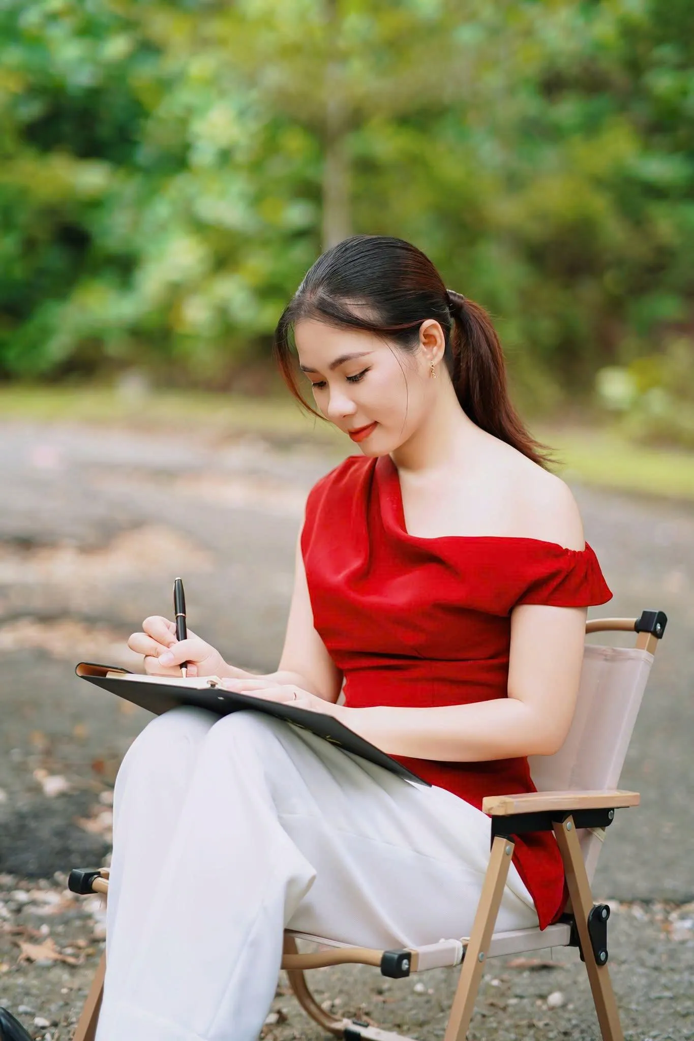 CEO trao đổi định hướng kinh doanh và Marketing với đội ngũ